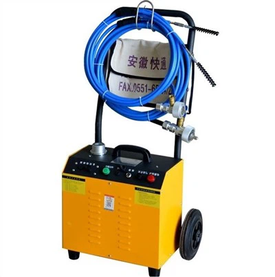 Sprzęt do odkamieniania rur skraplacza